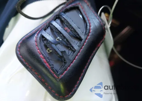 2022 Lexus Ux 250H F Sport из США, поврежденный, VIN JTHE9JBH0N2056874